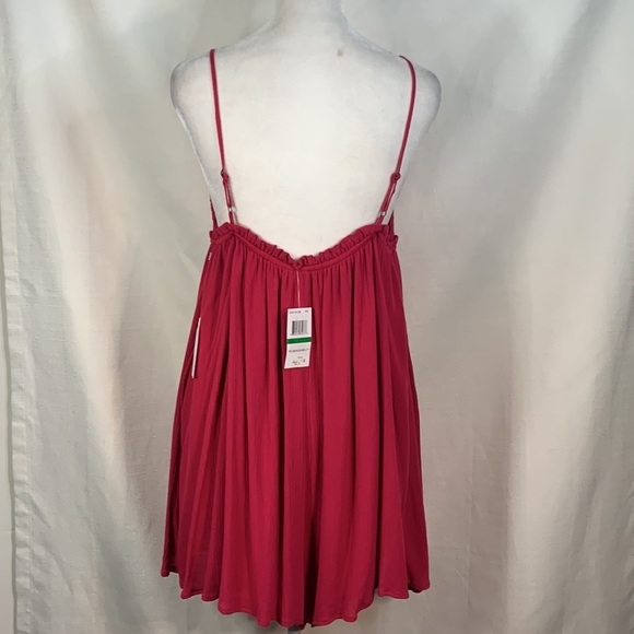 Coco + Jaimeson Fuchsia Pink Romper- NWT - Picture 8 of 15